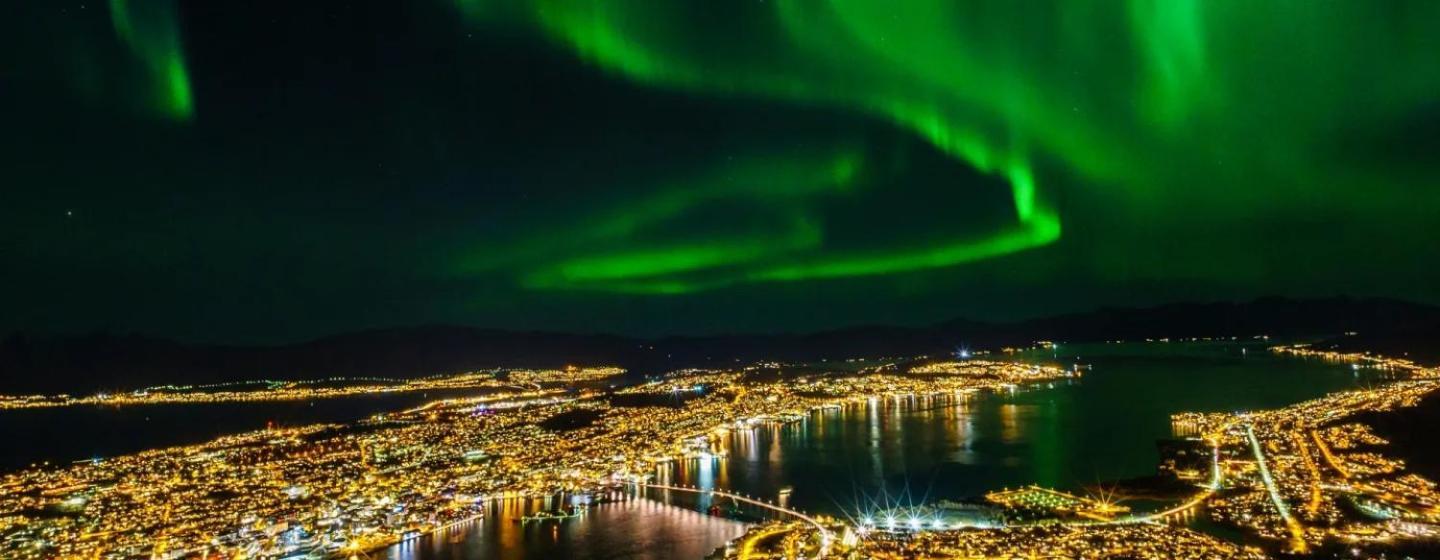 Old Town Square City Center Tromsø Exteriör bild
